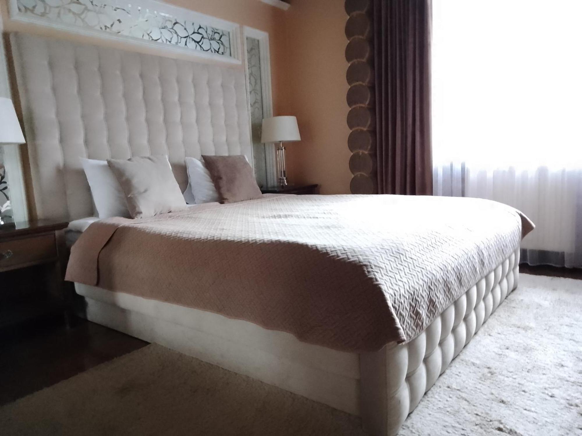 Hotel Golden Lion & Spa Tynnoye Exterior foto