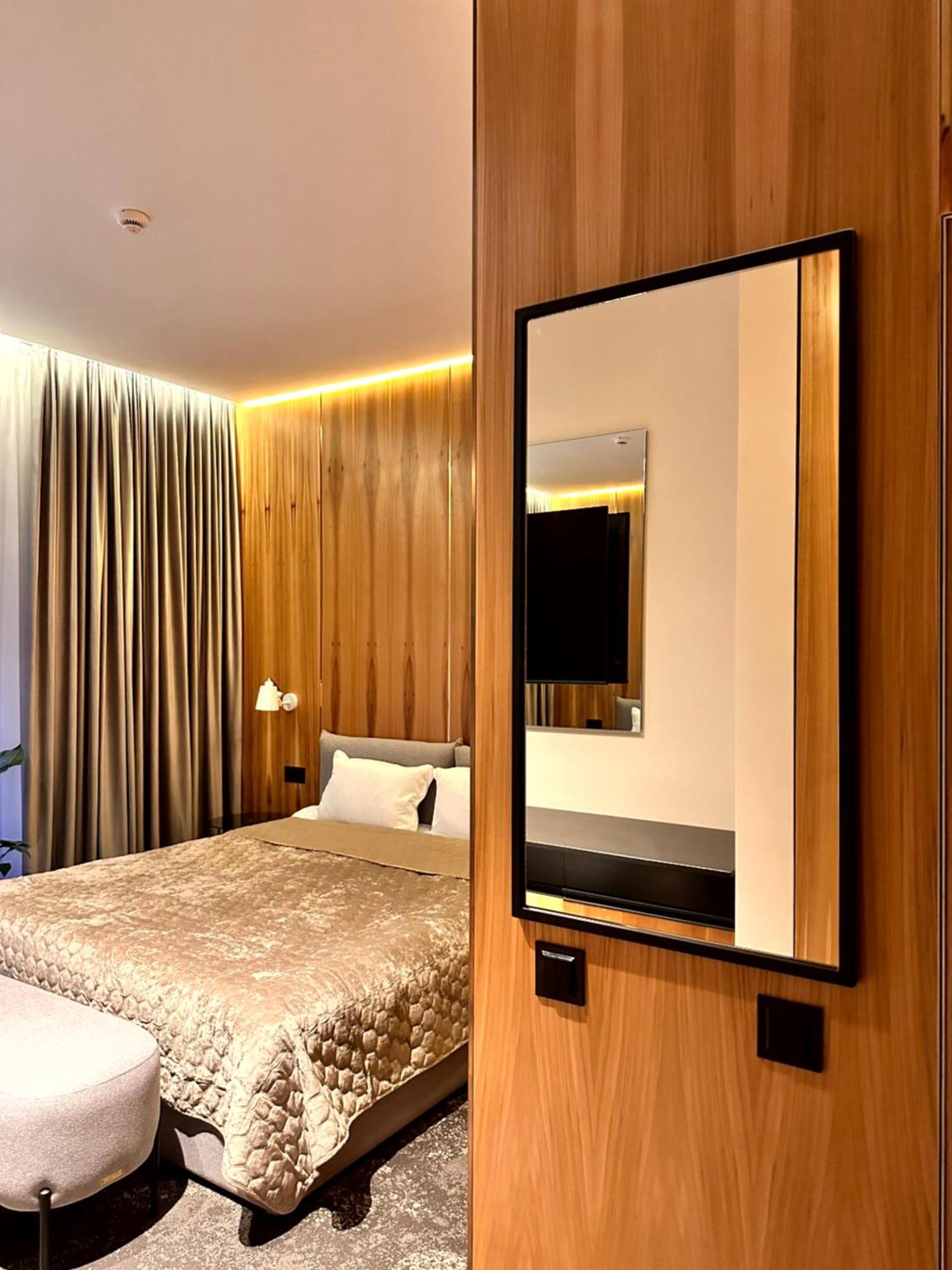 Hotel Golden Lion & Spa Tynnoye Exterior foto